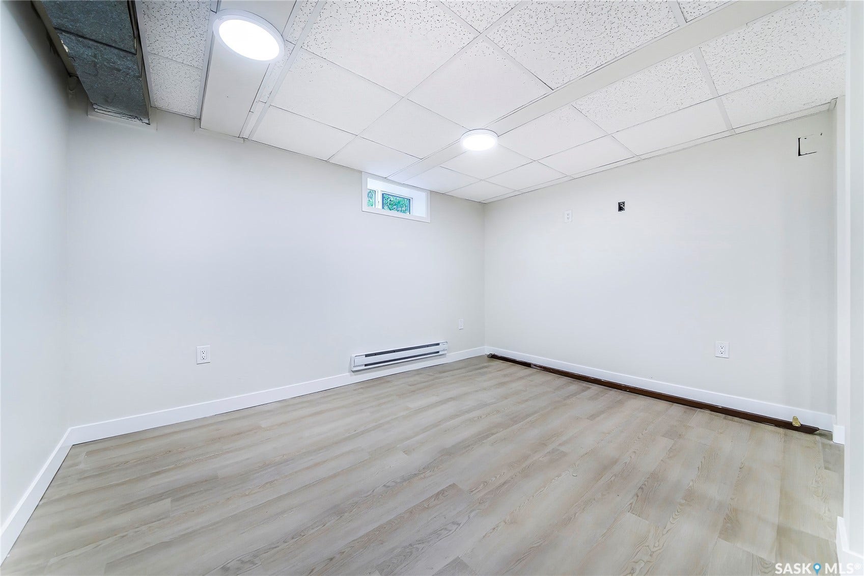 451 R Avenue S, Saskatoon SK S7M 2Z4