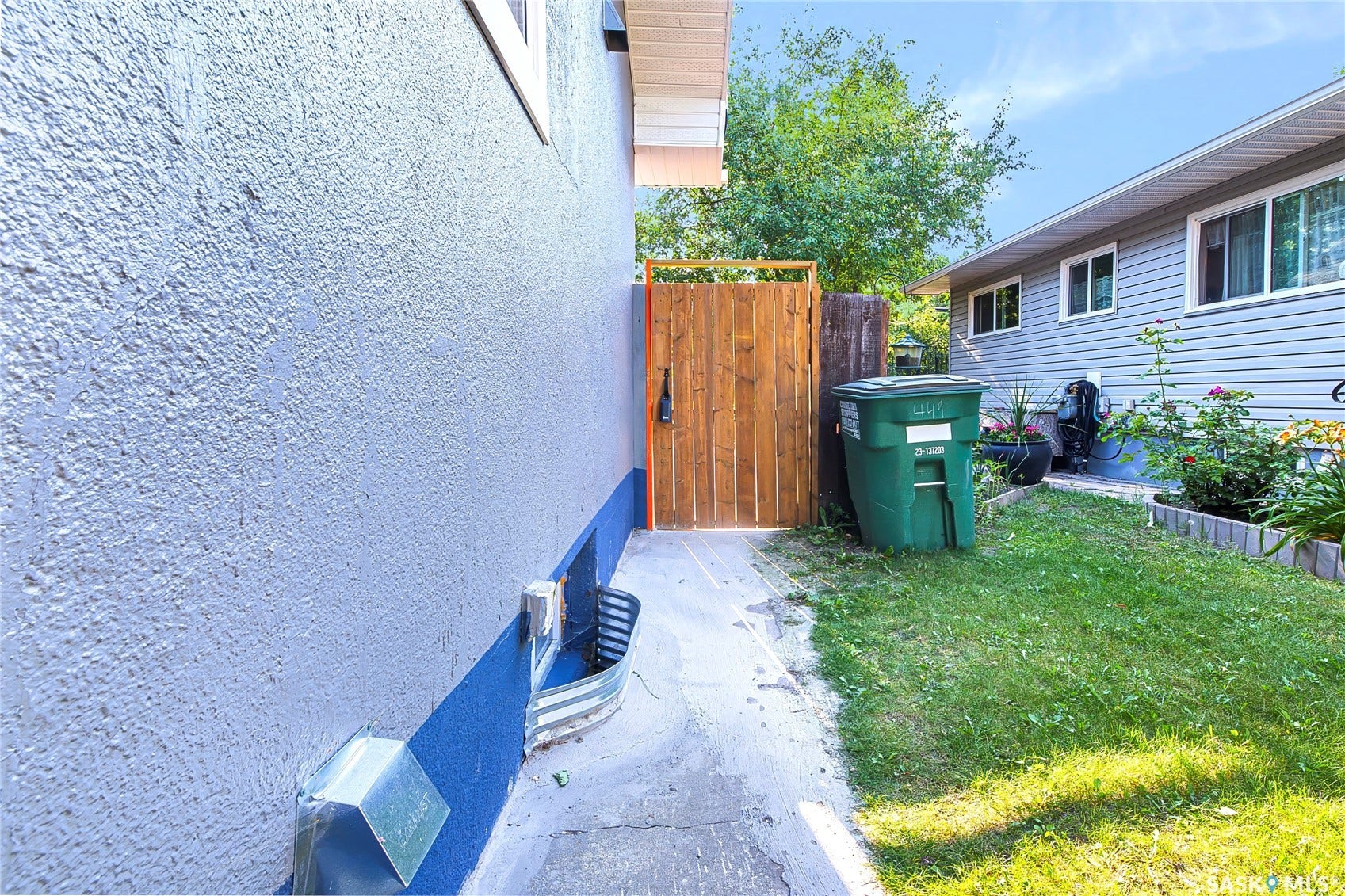 451 R Avenue S, Saskatoon SK S7M 2Z4