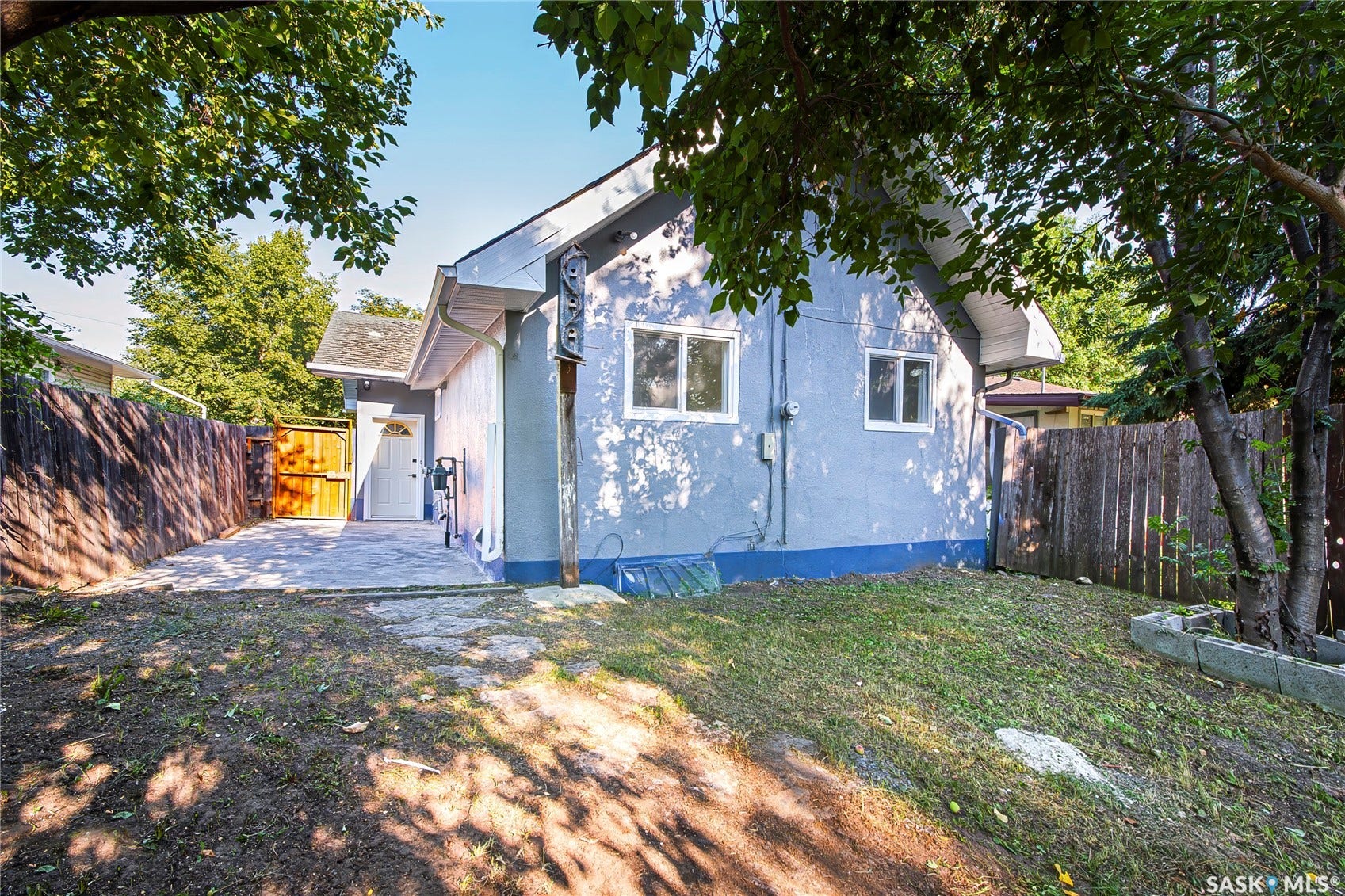451 R Avenue S, Saskatoon SK S7M 2Z4