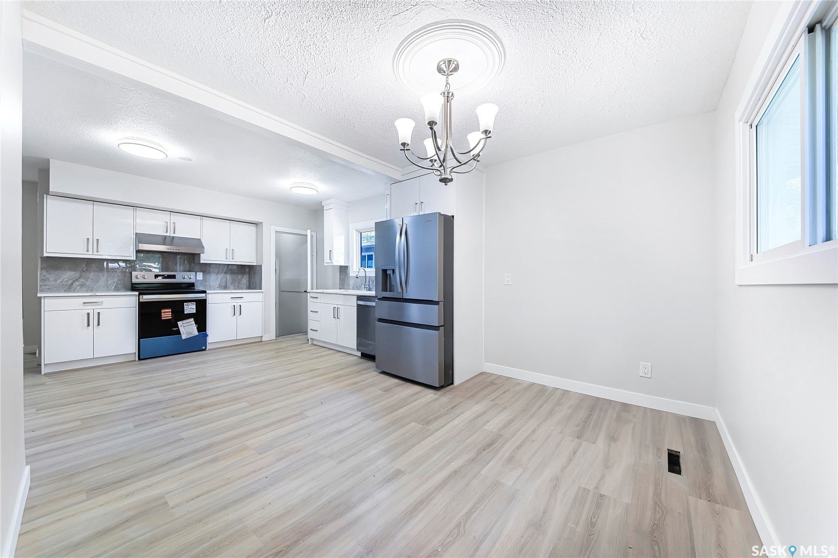 451 R Avenue S, Saskatoon SK S7M 2Z4