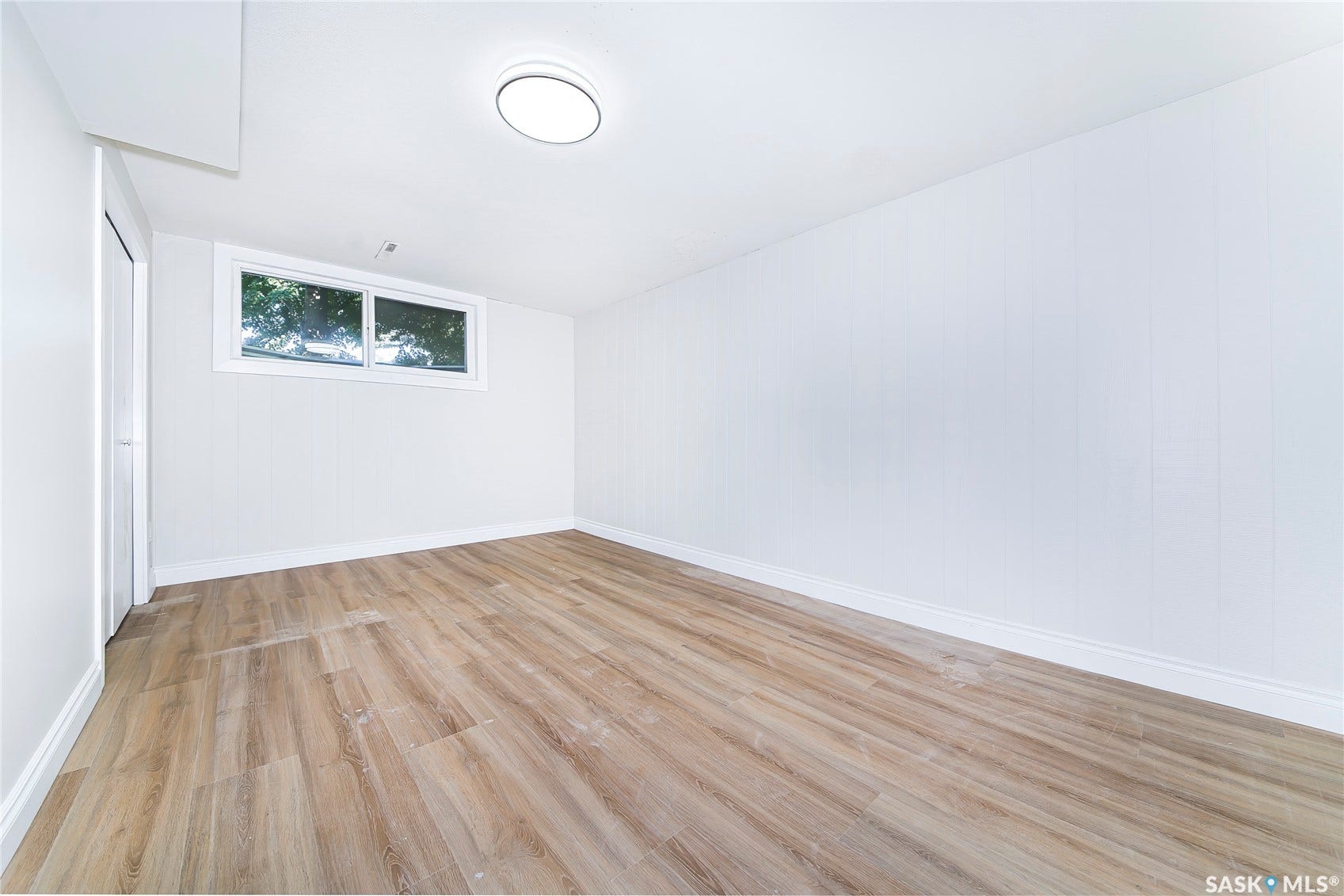 451 R Avenue S, Saskatoon SK S7M 2Z4