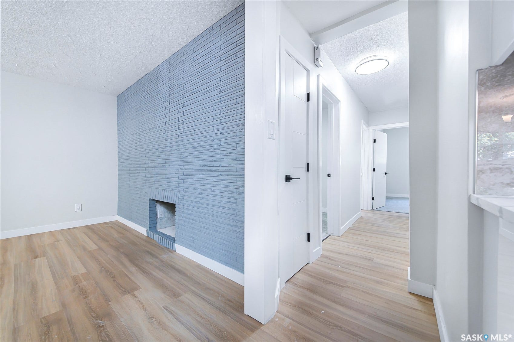 451 R Avenue S, Saskatoon SK S7M 2Z4