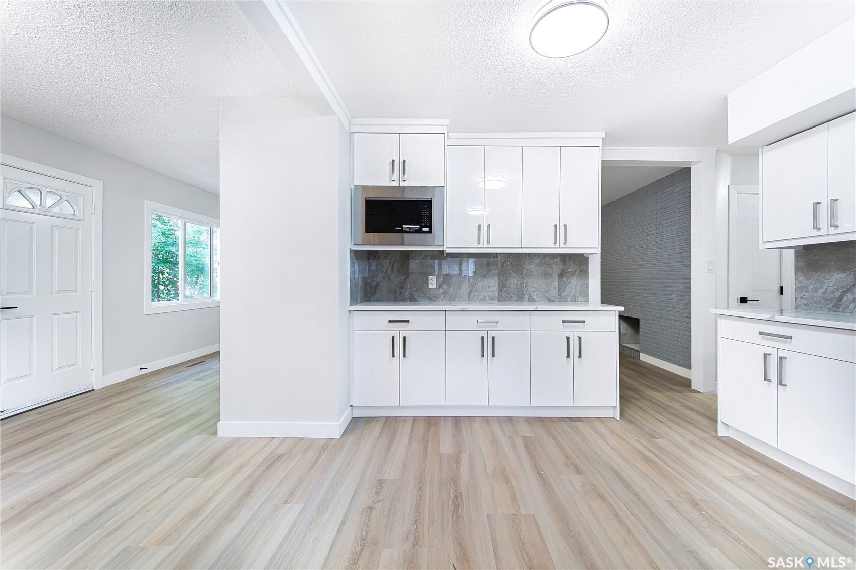 451 R Avenue S, Saskatoon SK S7M 2Z4