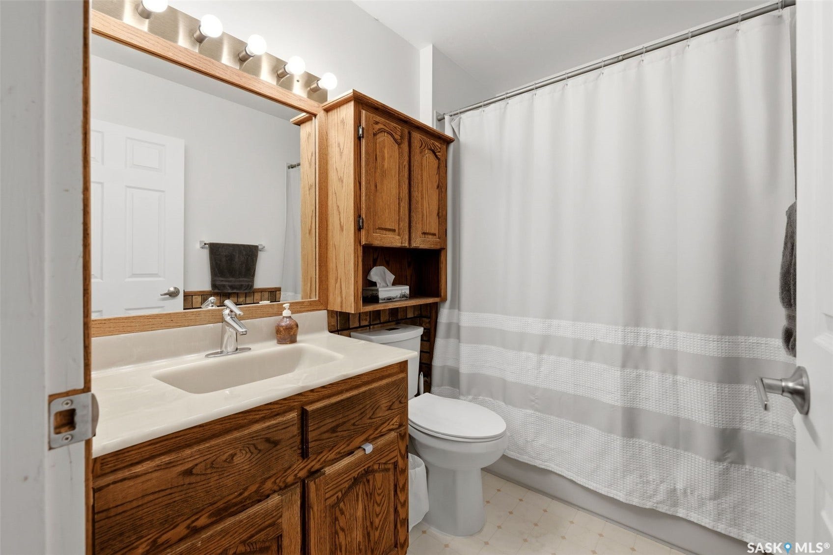 111 Elmview Road, Regina SK S4R 0B5