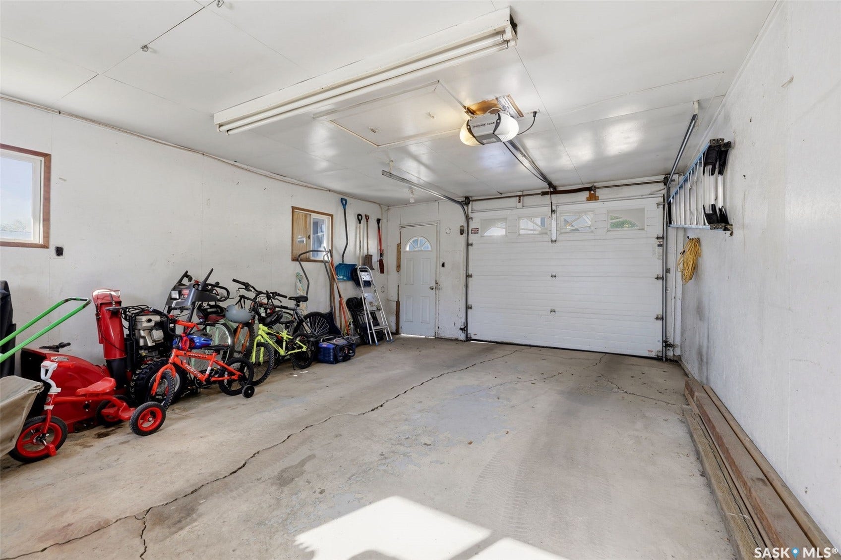 111 Elmview Road, Regina SK S4R 0B5