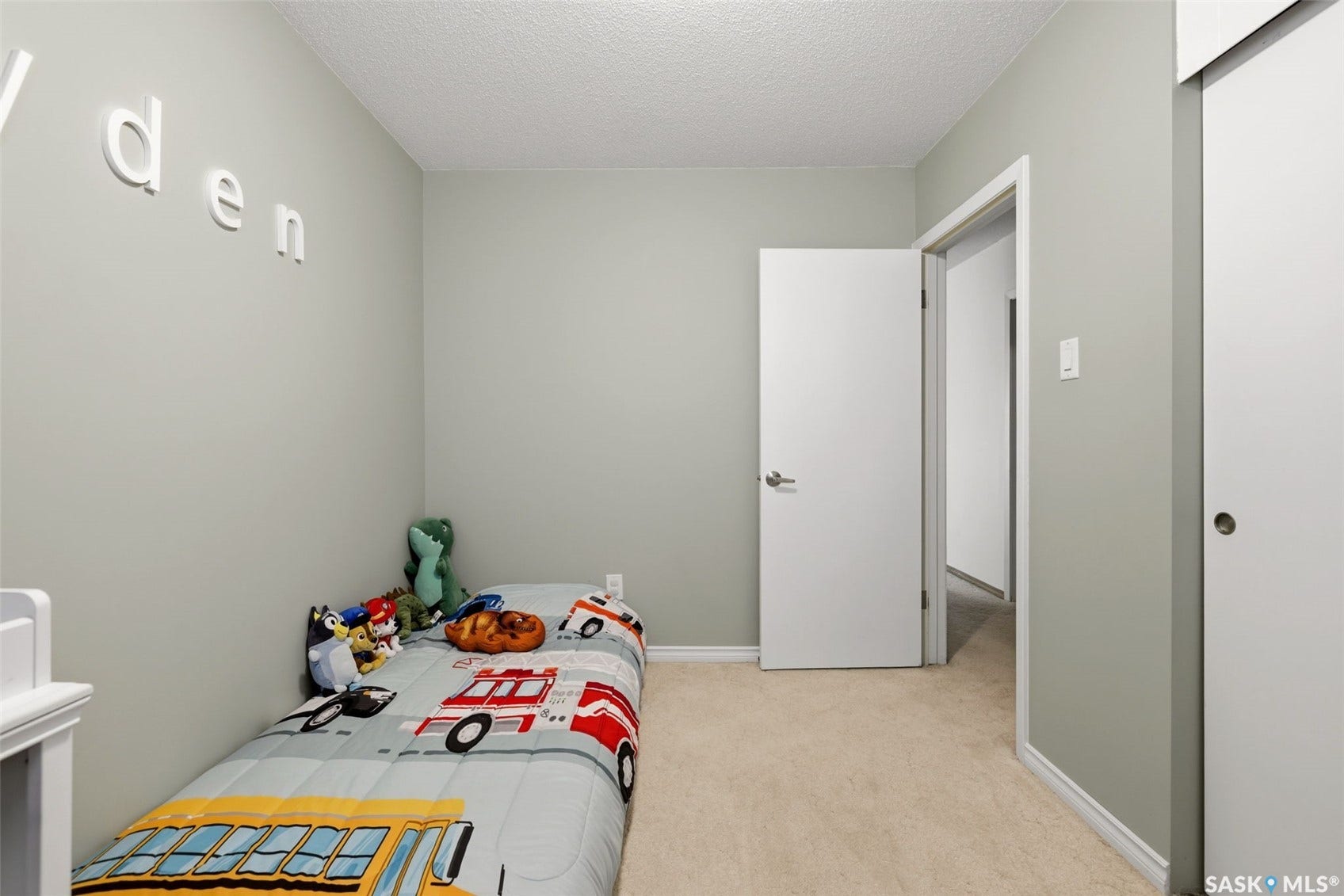 111 Elmview Road, Regina SK S4R 0B5