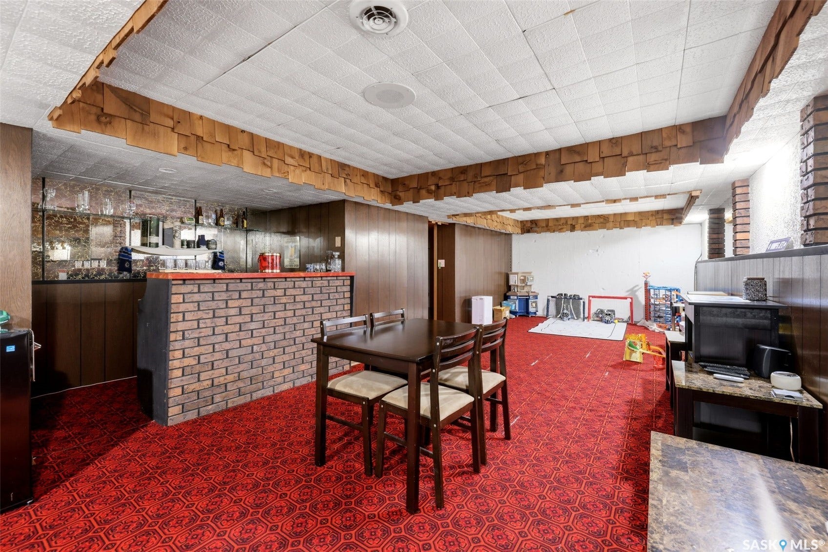111 Elmview Road, Regina SK S4R 0B5