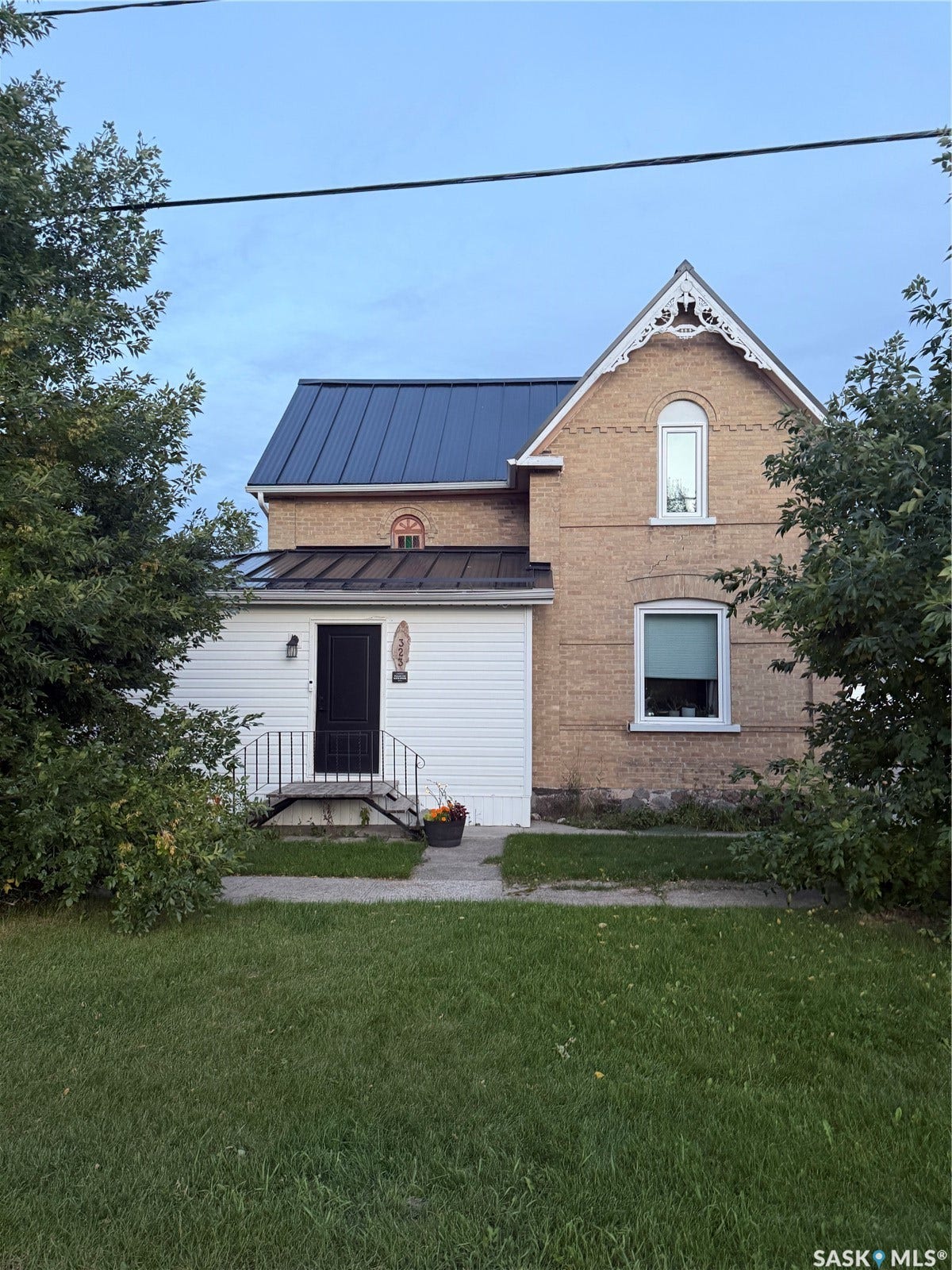 323 3rd Avenue, Wapella SK S0G 4Z0