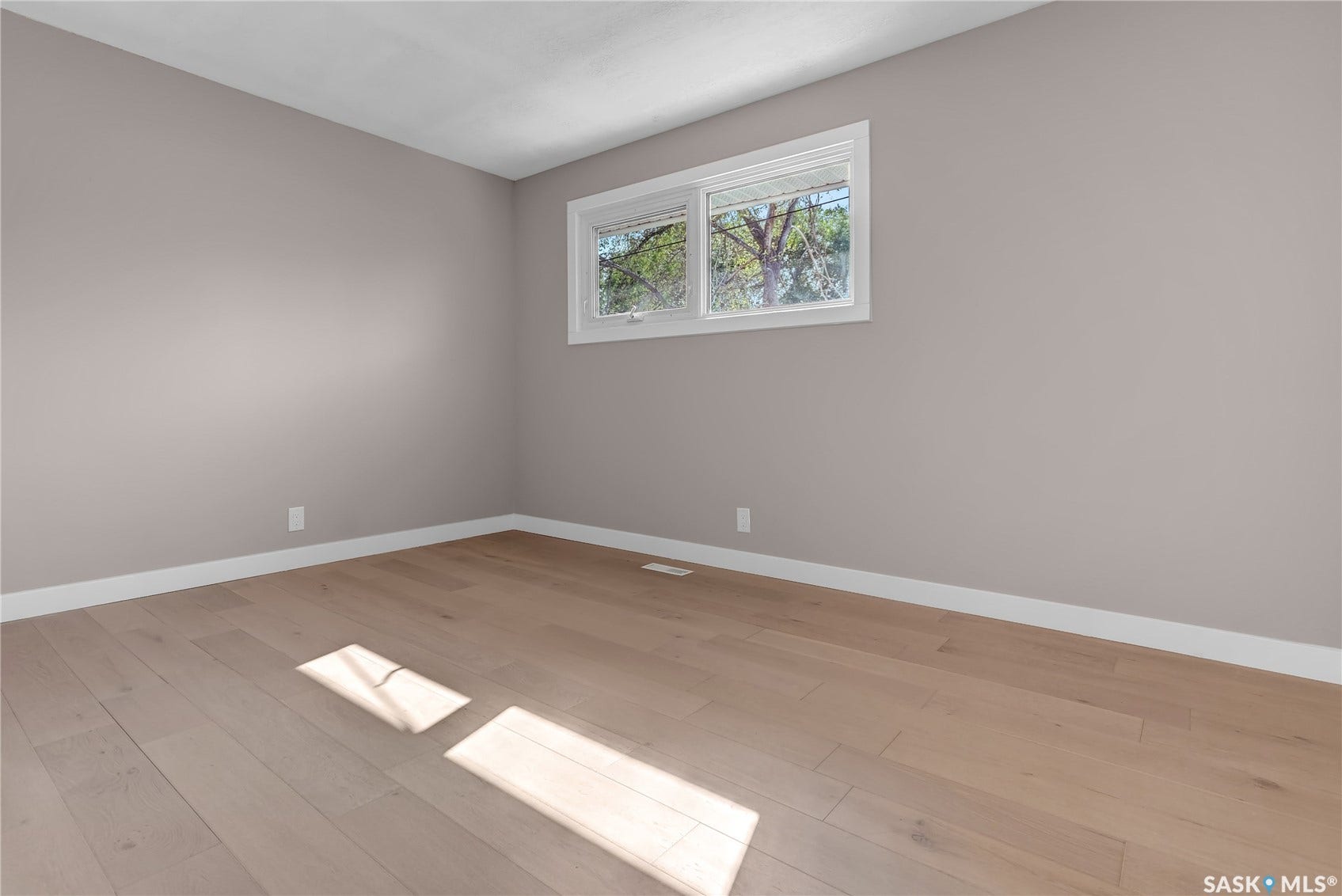 1426 SOUTHAM Street, Regina SK S4T 6T7