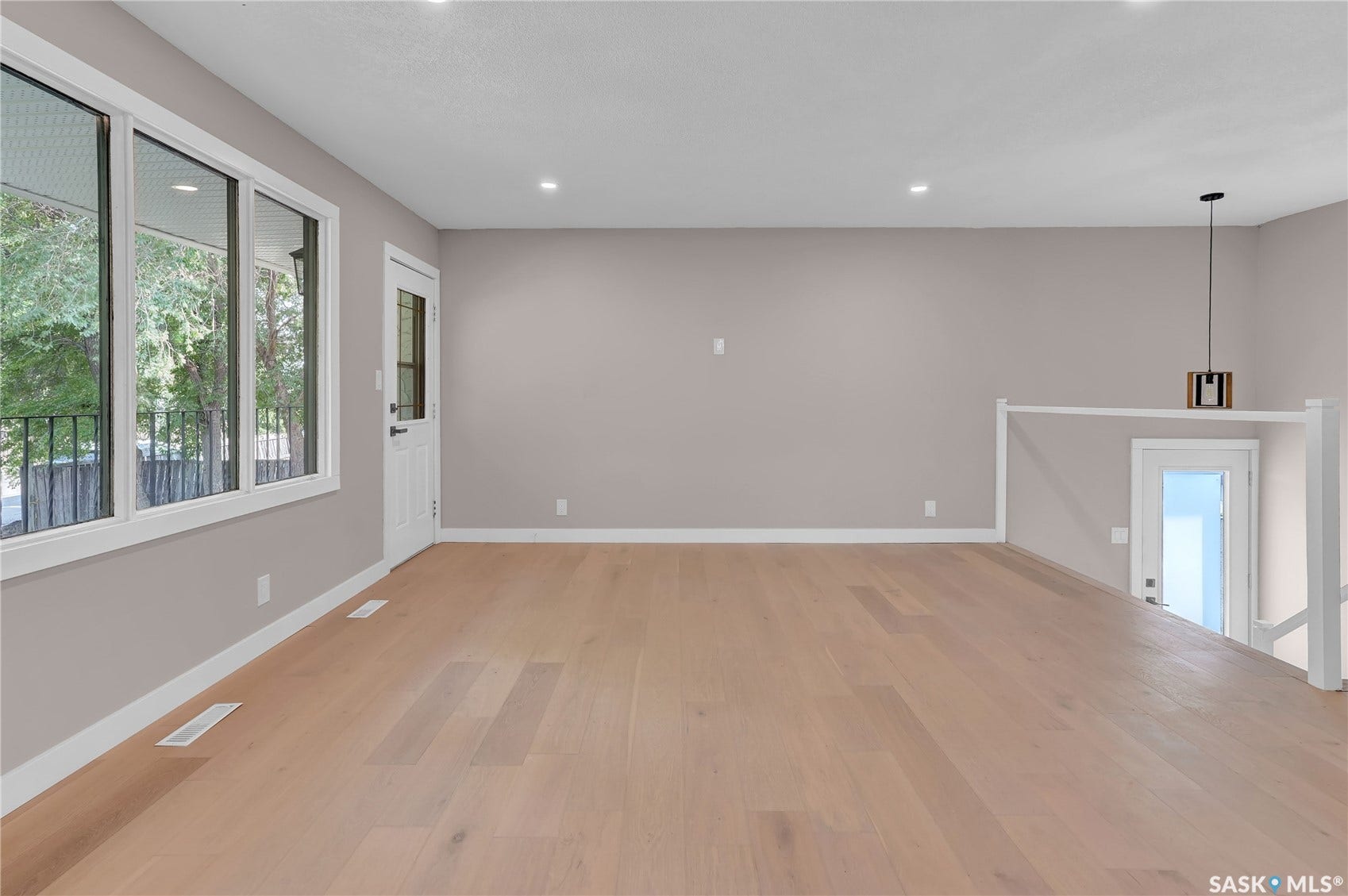 1426 SOUTHAM Street, Regina SK S4T 6T7