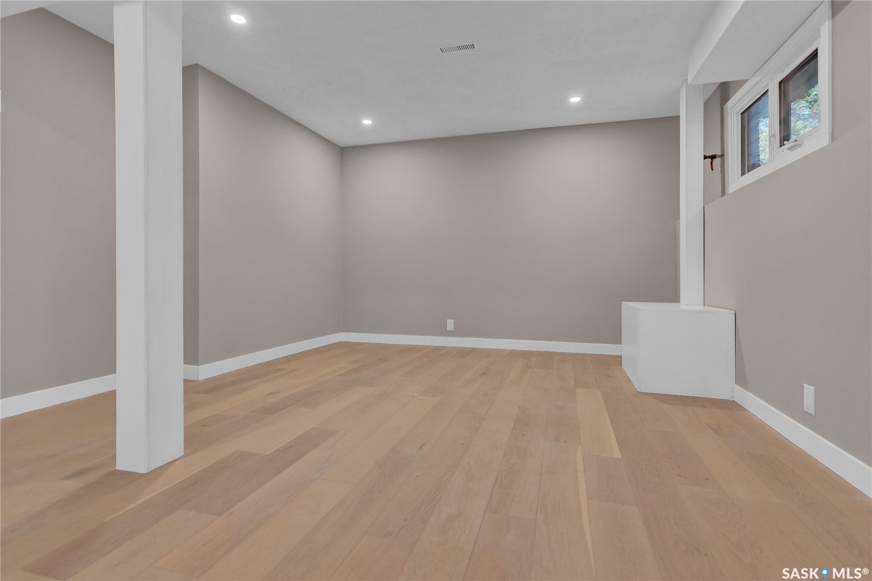 1426 SOUTHAM Street, Regina SK S4T 6T7
