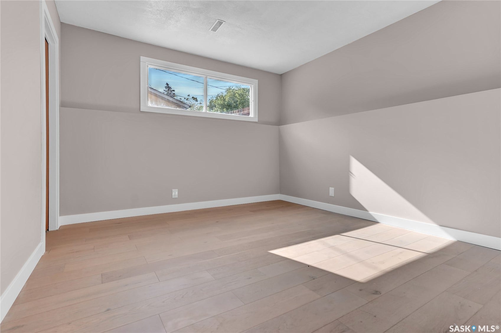 1426 SOUTHAM Street, Regina SK S4T 6T7