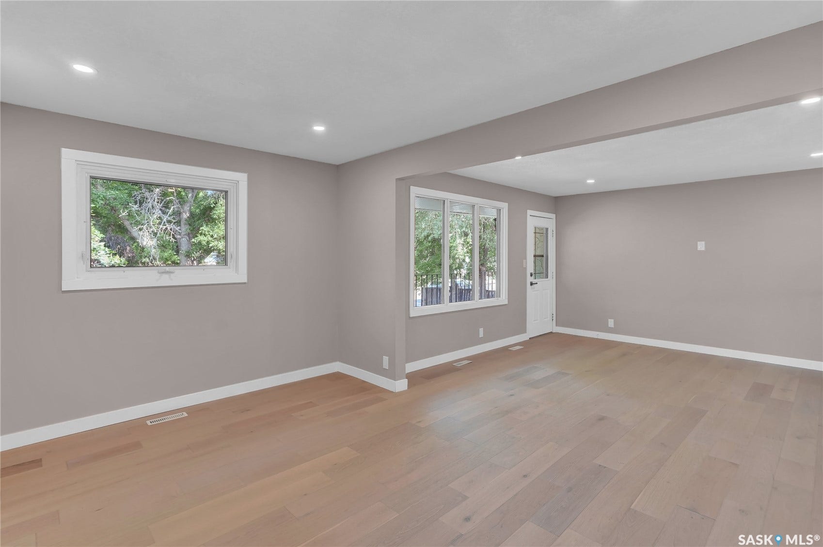 1426 SOUTHAM Street, Regina SK S4T 6T7