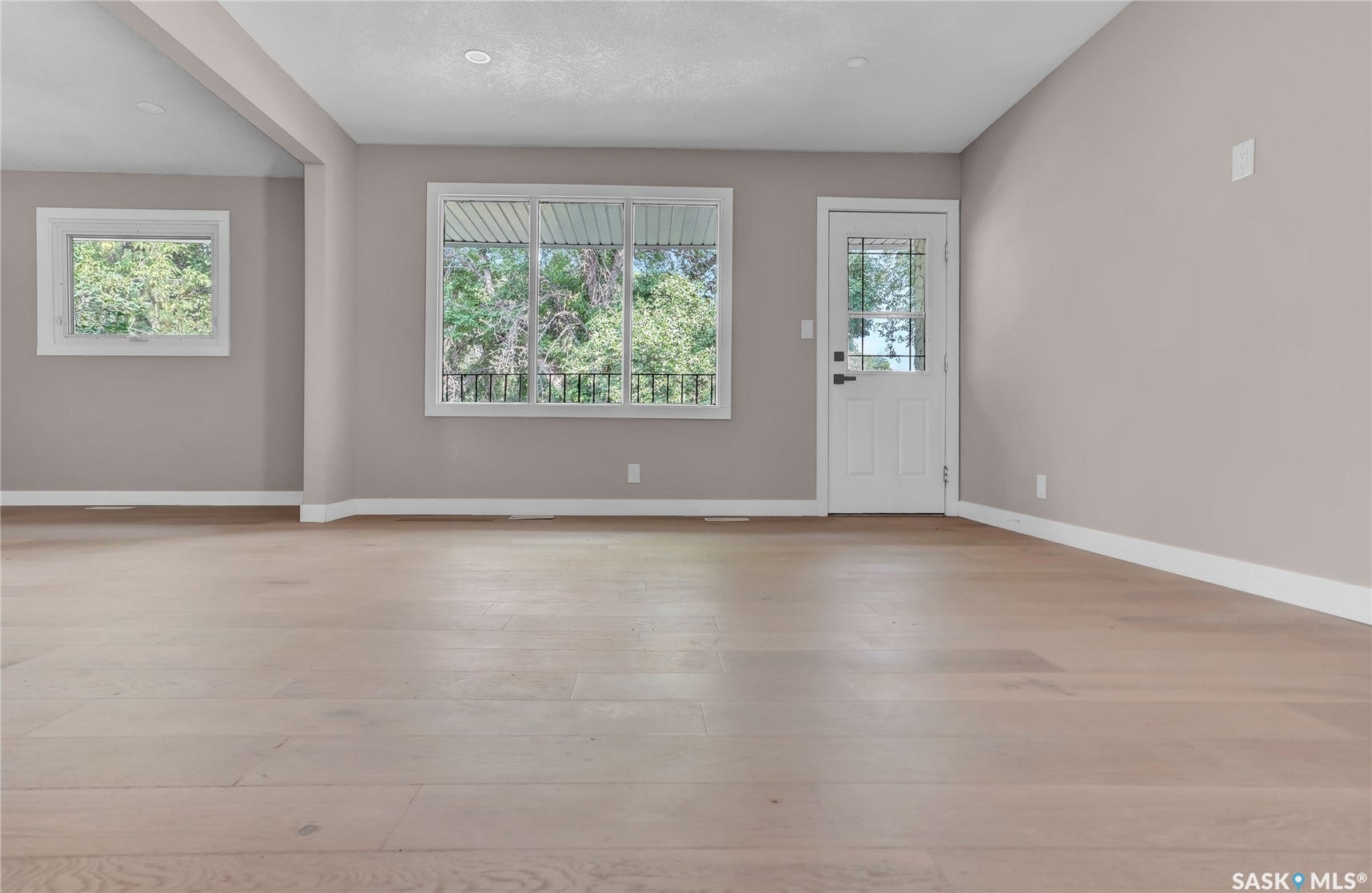 1426 SOUTHAM Street, Regina SK S4T 6T7
