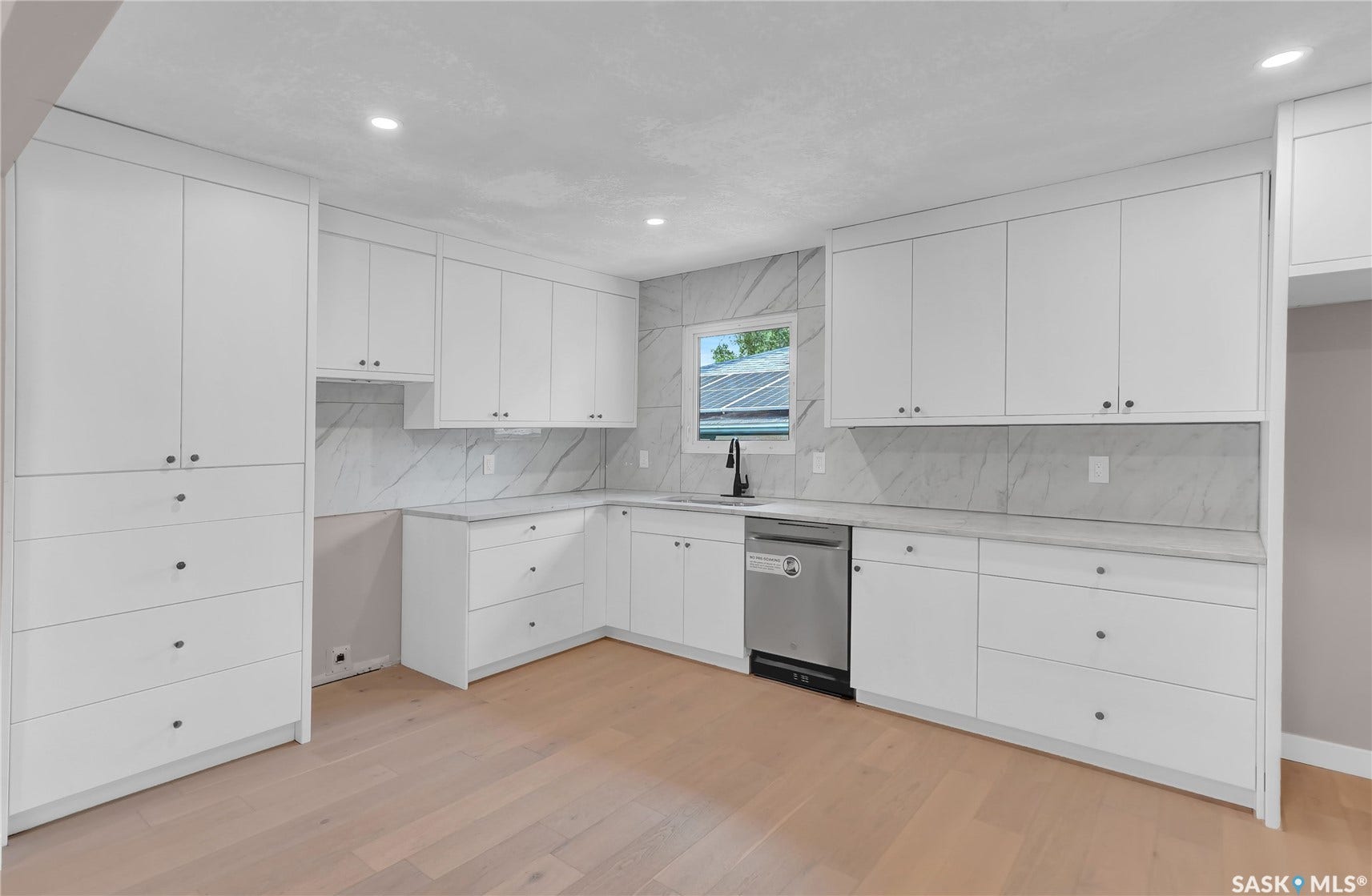 1426 SOUTHAM Street, Regina SK S4T 6T7