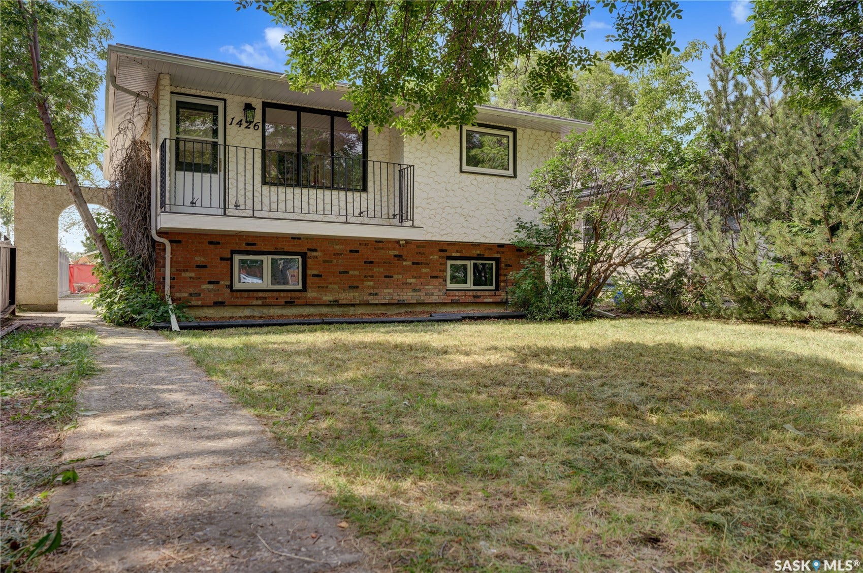1426 SOUTHAM Street, Regina SK S4T 6T7