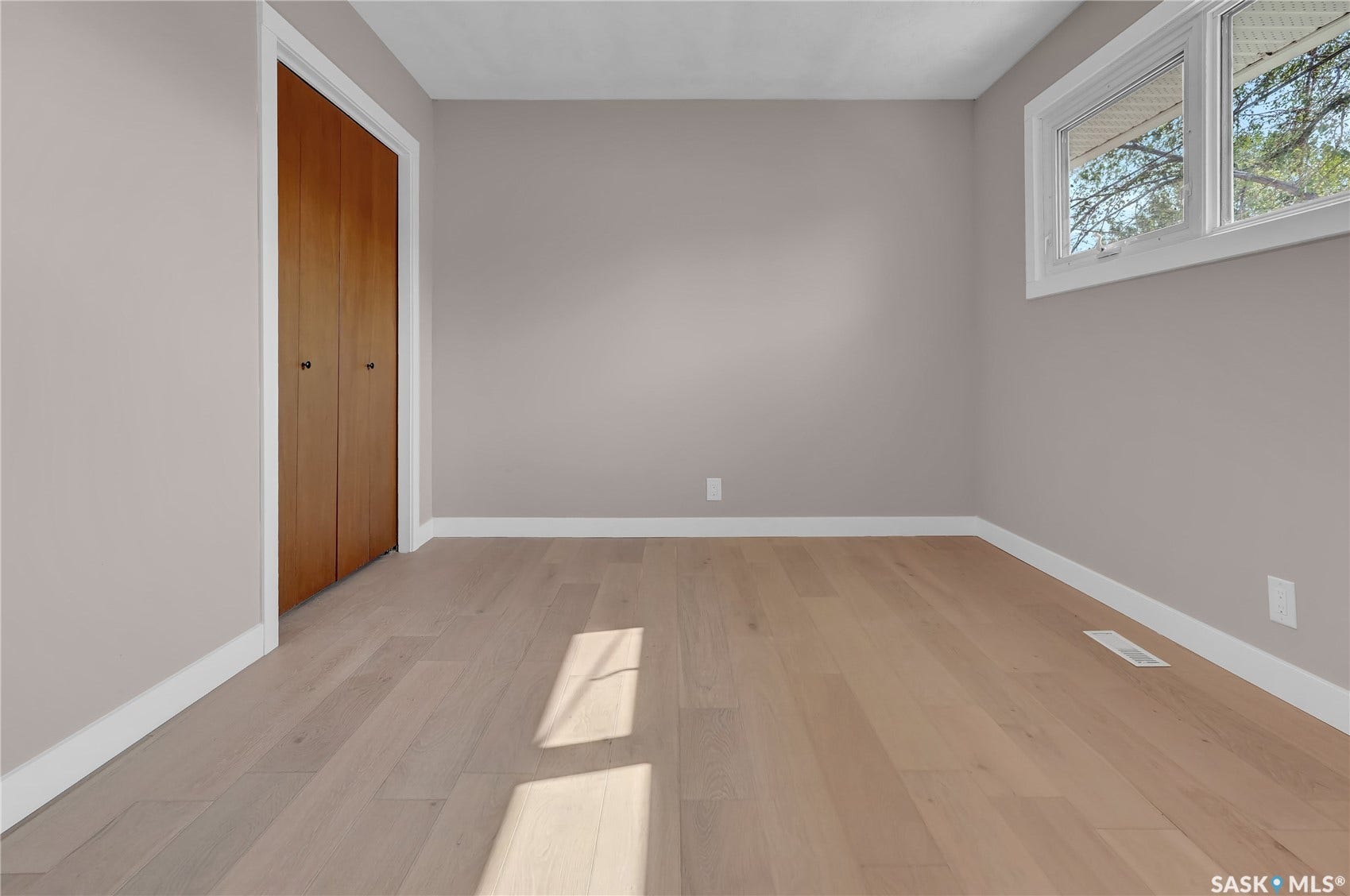 1426 SOUTHAM Street, Regina SK S4T 6T7