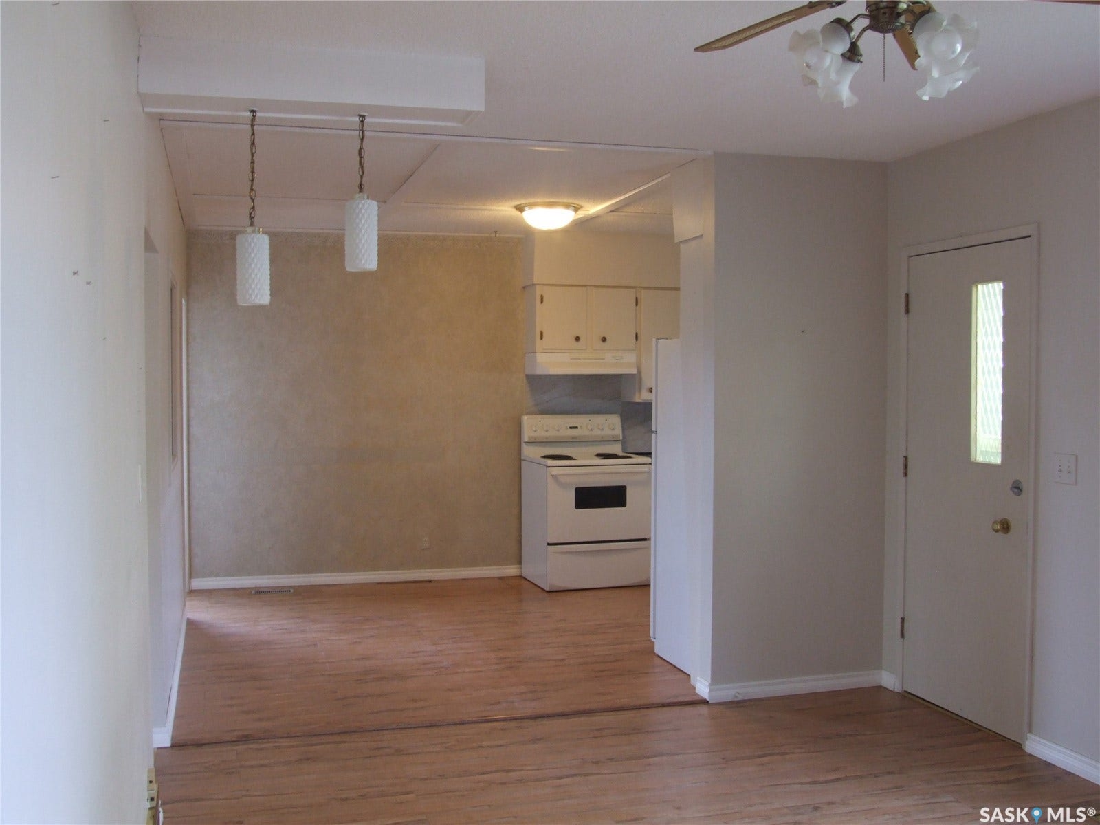 Living Room to Kitchen
