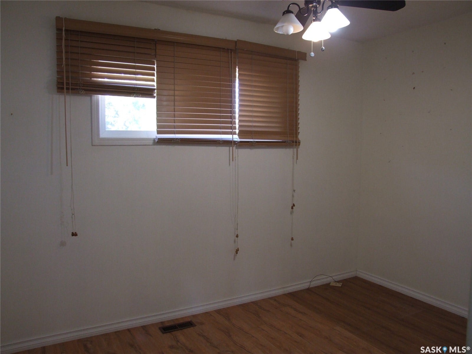 658 Maharg Avenue, Burstall SK S0N 0H0