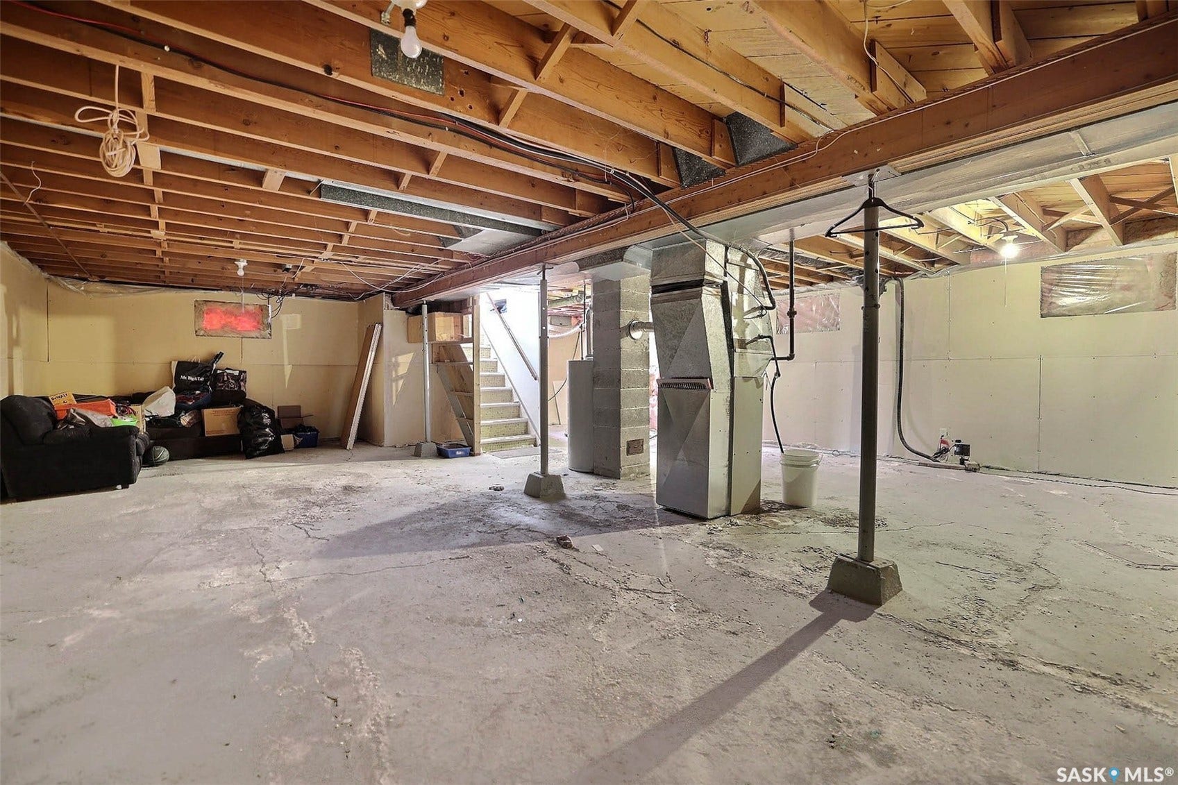 1021 Campbell Street, Regina SK S4T 5P5 Additional content
