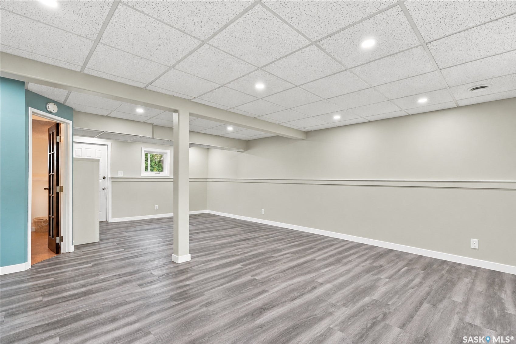 3rd level. Upgraded with new flooring