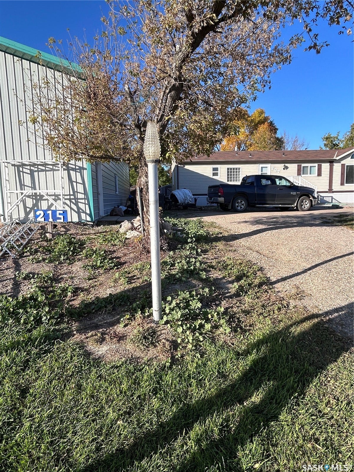 207 1st Street, North Portal SK S0C 1W0 207 1st Street, North Portal SK S0C 1W0