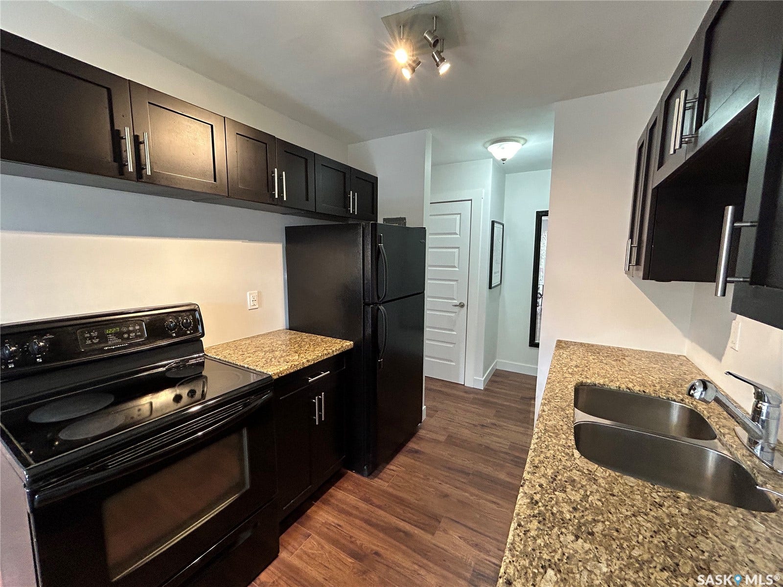 208 Lindsay Place, #17, Saskatoon SK S7H 3E6
