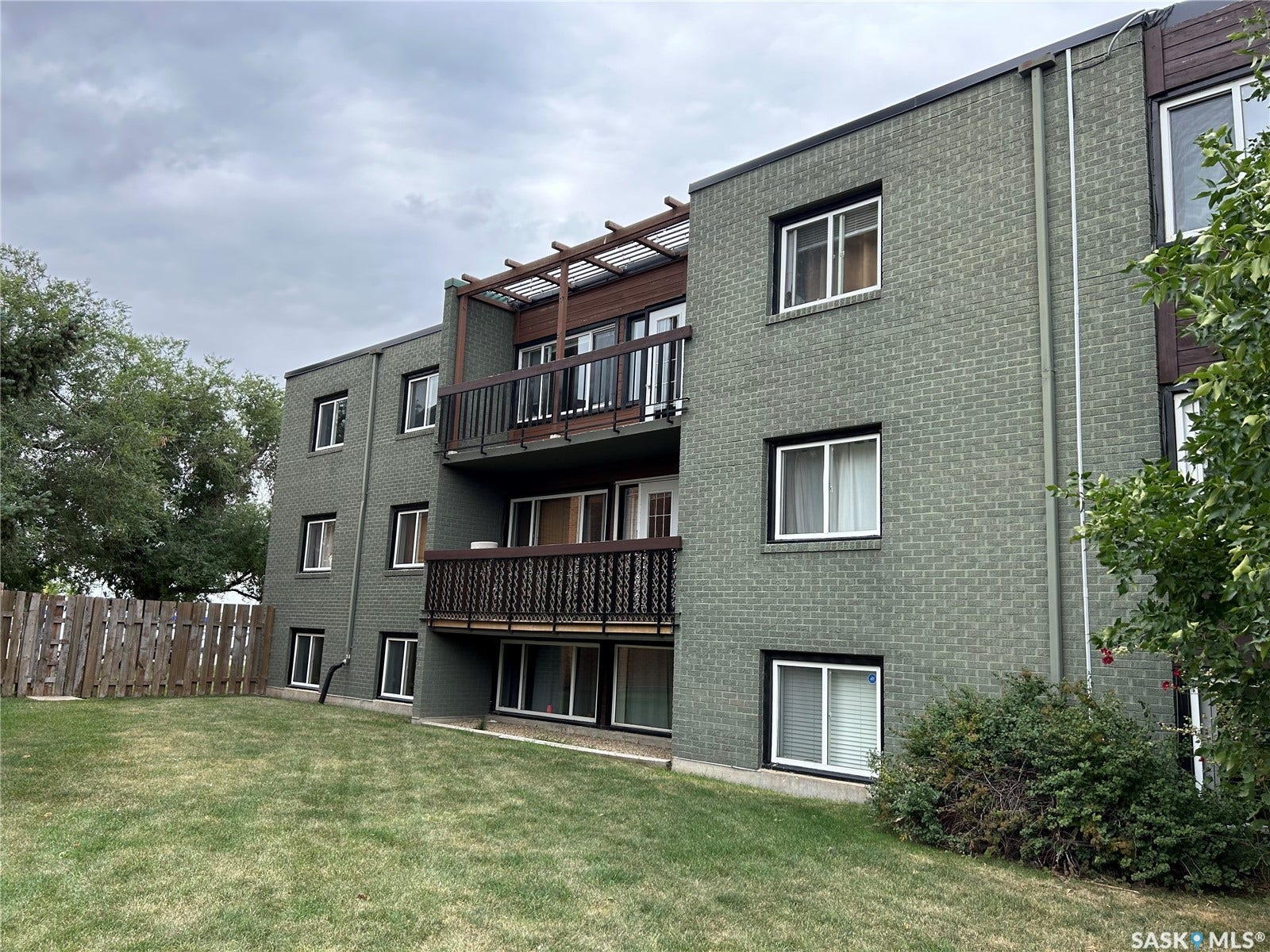 208 Lindsay Place, #17, Saskatoon SK S7H 3E6