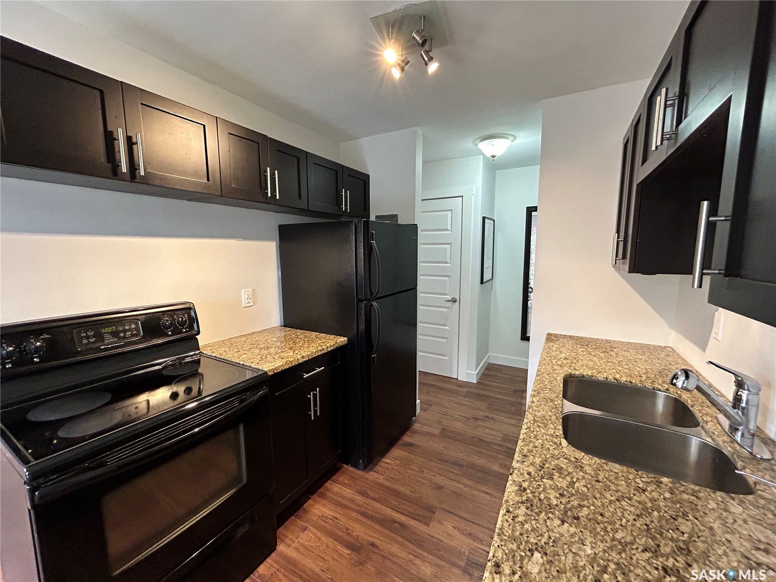 208 Lindsay Place, #17, Saskatoon SK S7H 3E6