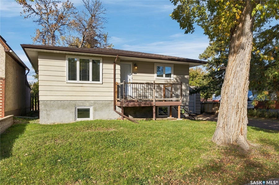 Property photo for 328 College Avenue E, Regina SK