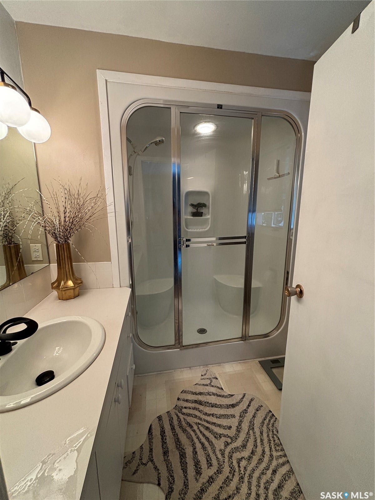 232 Green Avenue, Regina Beach SK S0G 4C0
