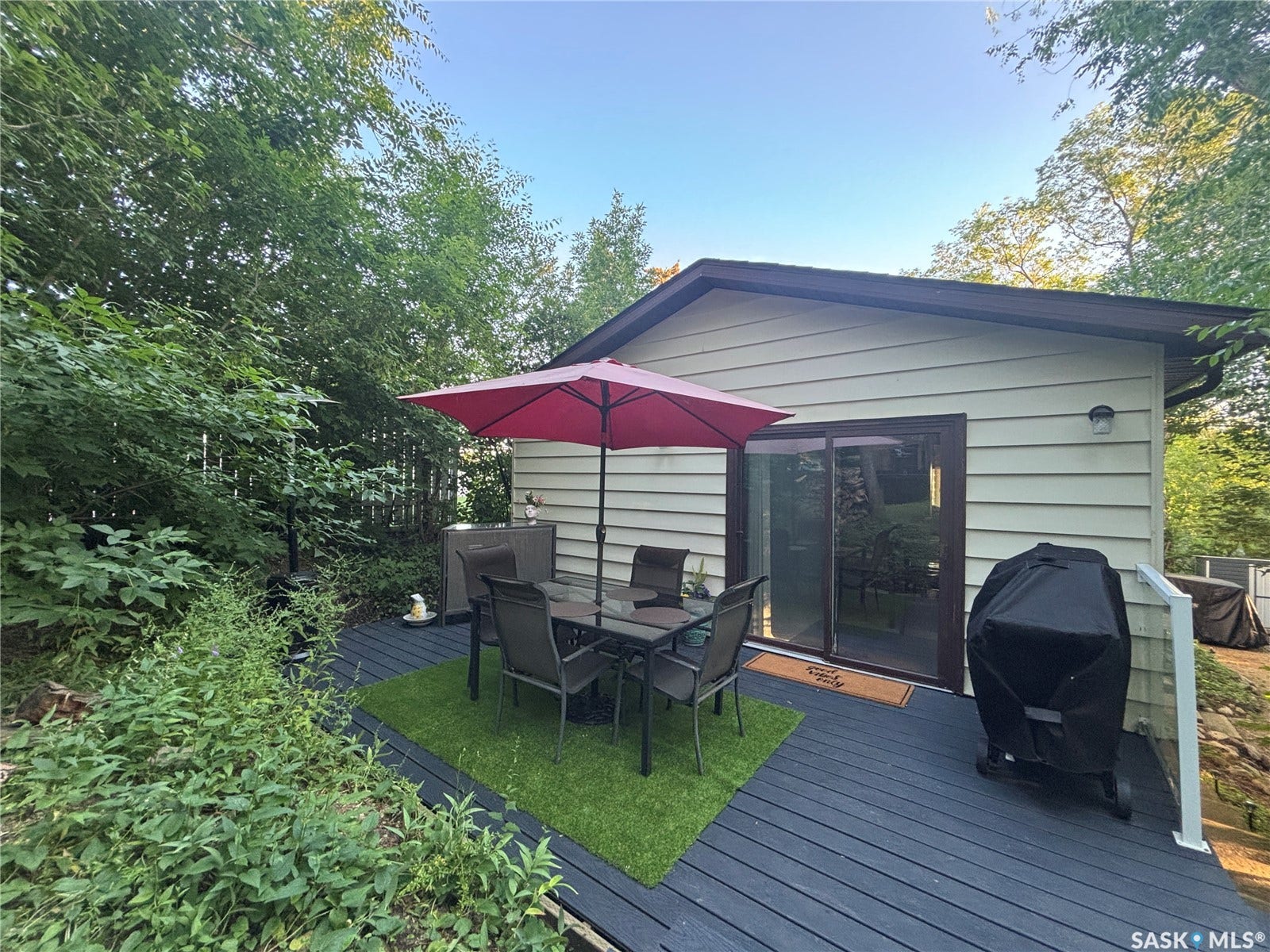 232 Green Avenue, Regina Beach SK S0G 4C0