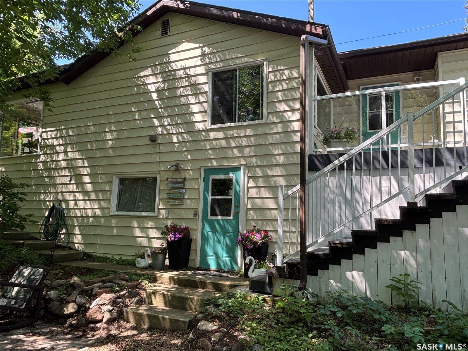 232 Green Avenue, Regina Beach SK S0G 4C0