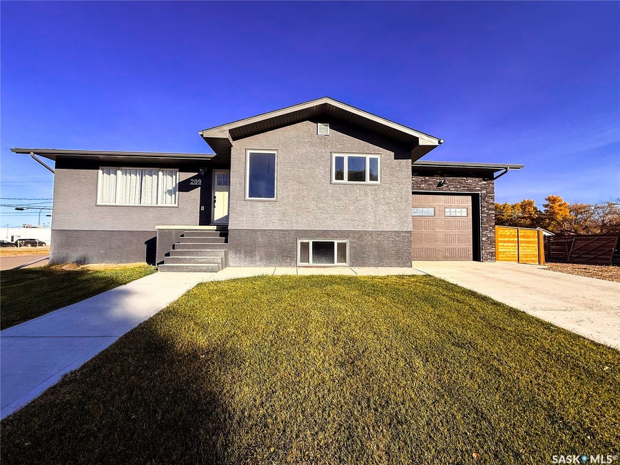 Property photo for 209 2ND Avenue E, Shaunavon SK