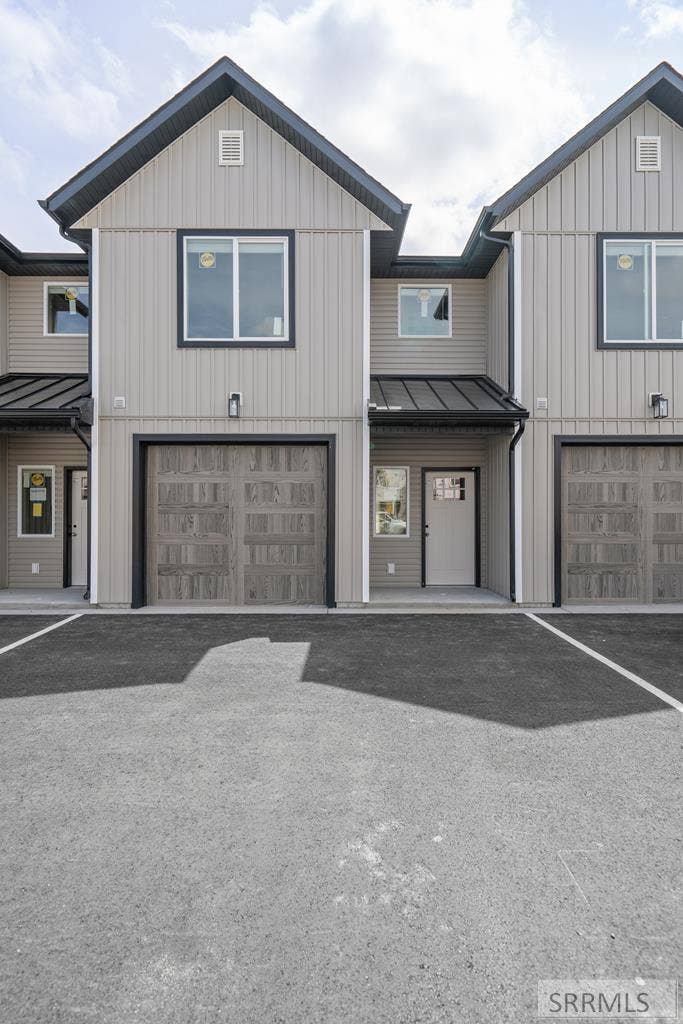 2749 Derrald Loop, Ammon, ID 83406 Main View