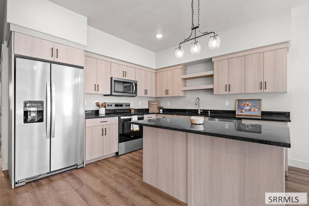 2749 Derrald Loop, Ammon, ID 83406 2749 Derrald Loop, Ammon, ID 83406