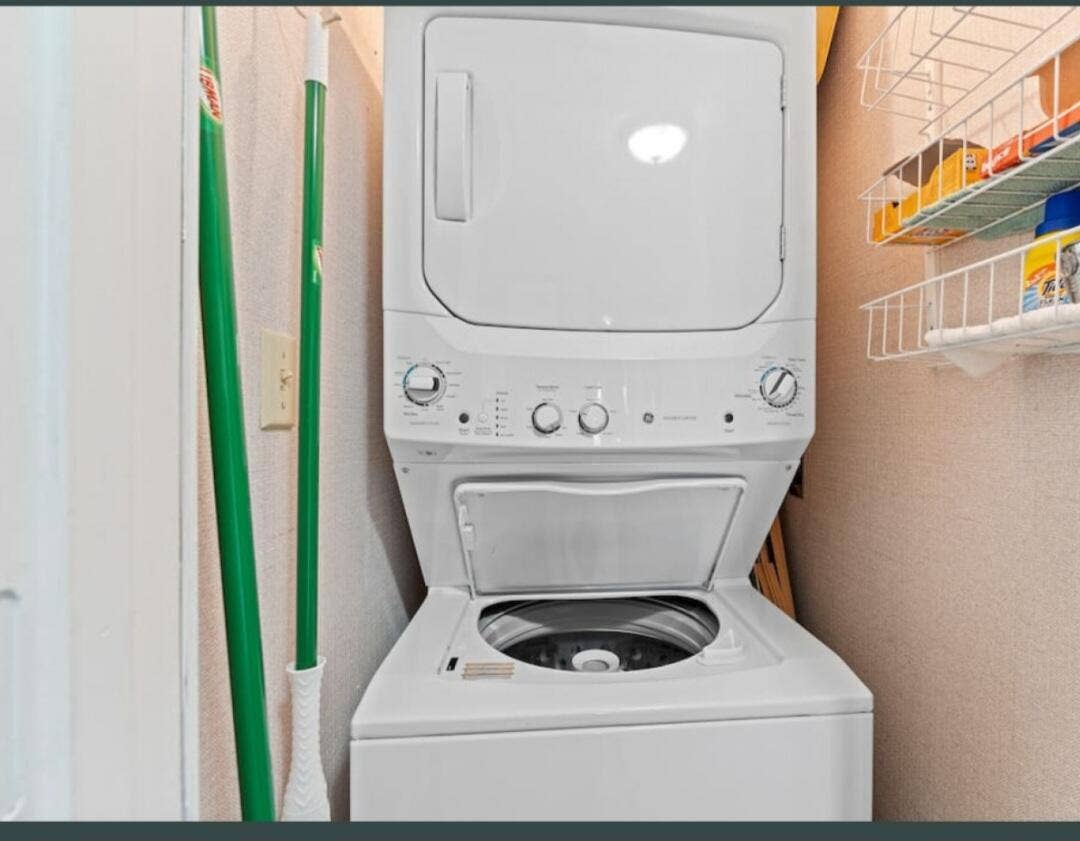 stackable washer and dyer