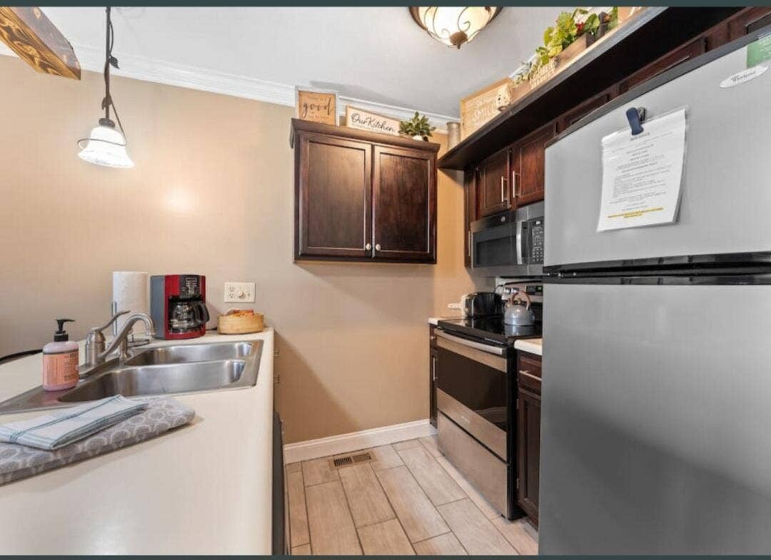 kitchen area (2)