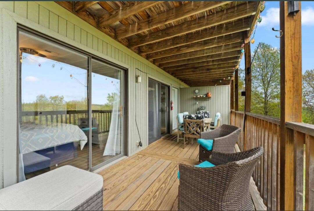 deck covered area
