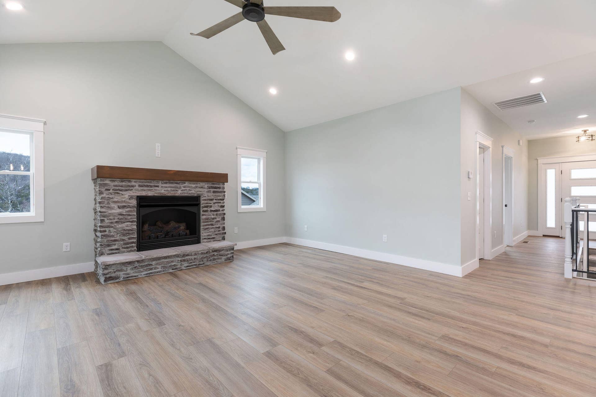 411SilverwoodCir-9