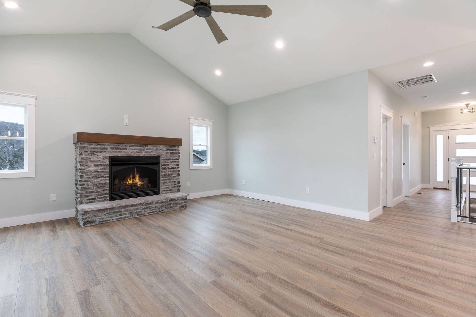 411SilverwoodCir-8