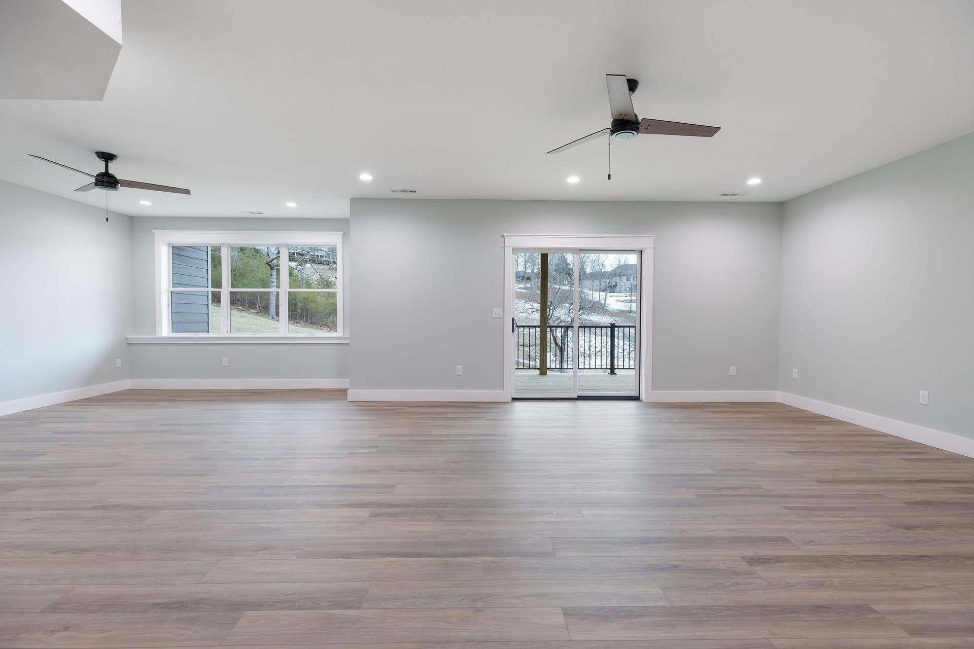 411SilverwoodCir-30