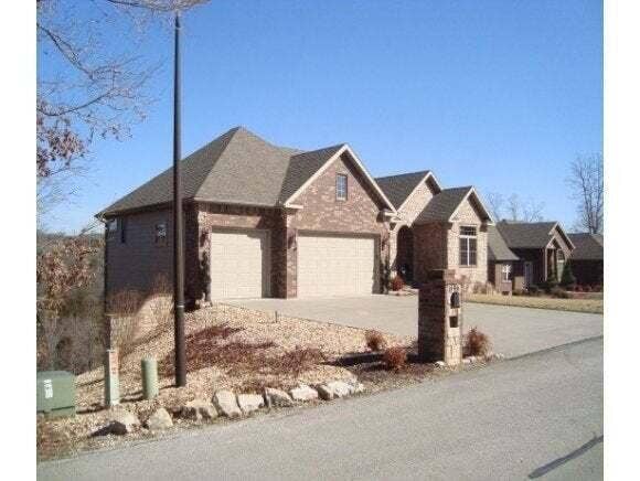 Estate Home West of Lot 11