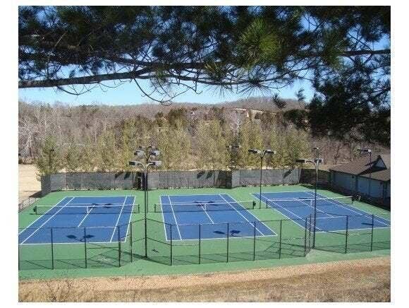 Clubhiuse Tennis Courts