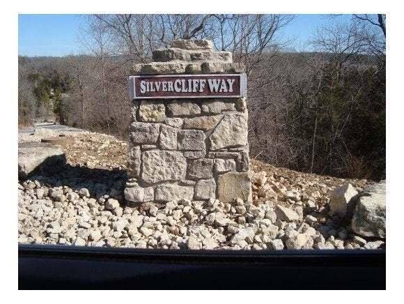 Turn Onto Silvercliff Way