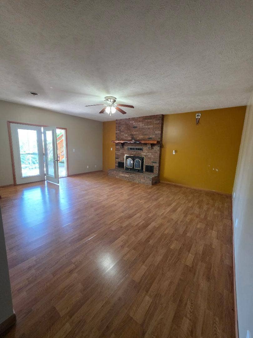 610 Double O Nine Road, Reeds Spring, MO 65737 LOWER FAMILY ROOM