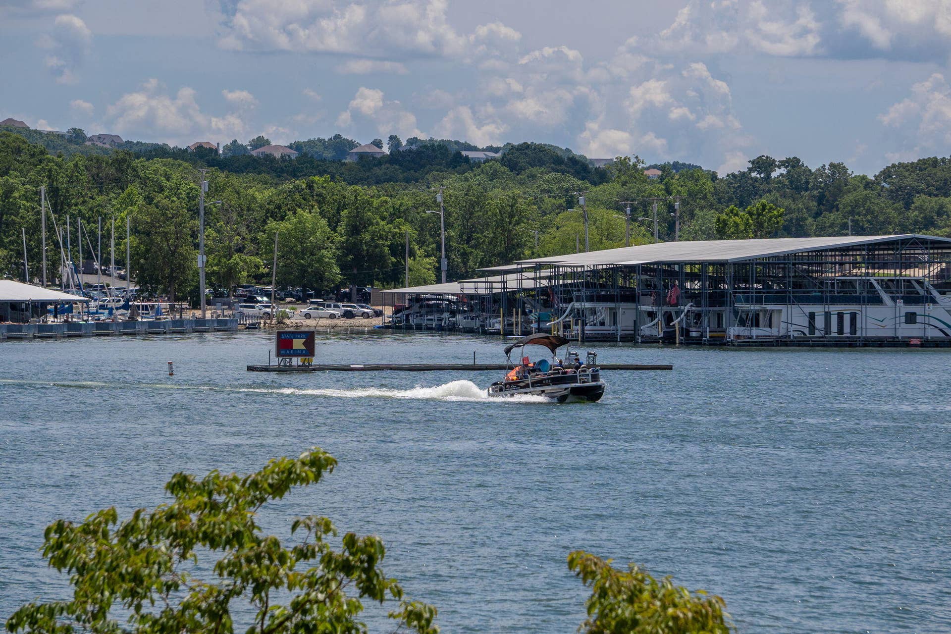 STATE PARK MARINA AND FISH HATCHERY  (25