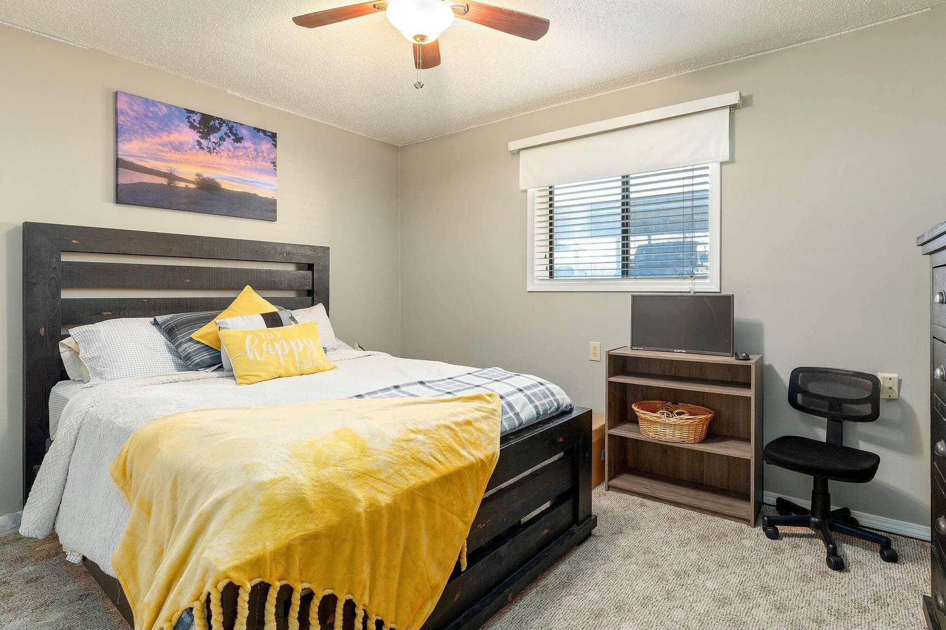 165 Keel Lane, #4, Kimberling City, MO 65686 Guest bedroom