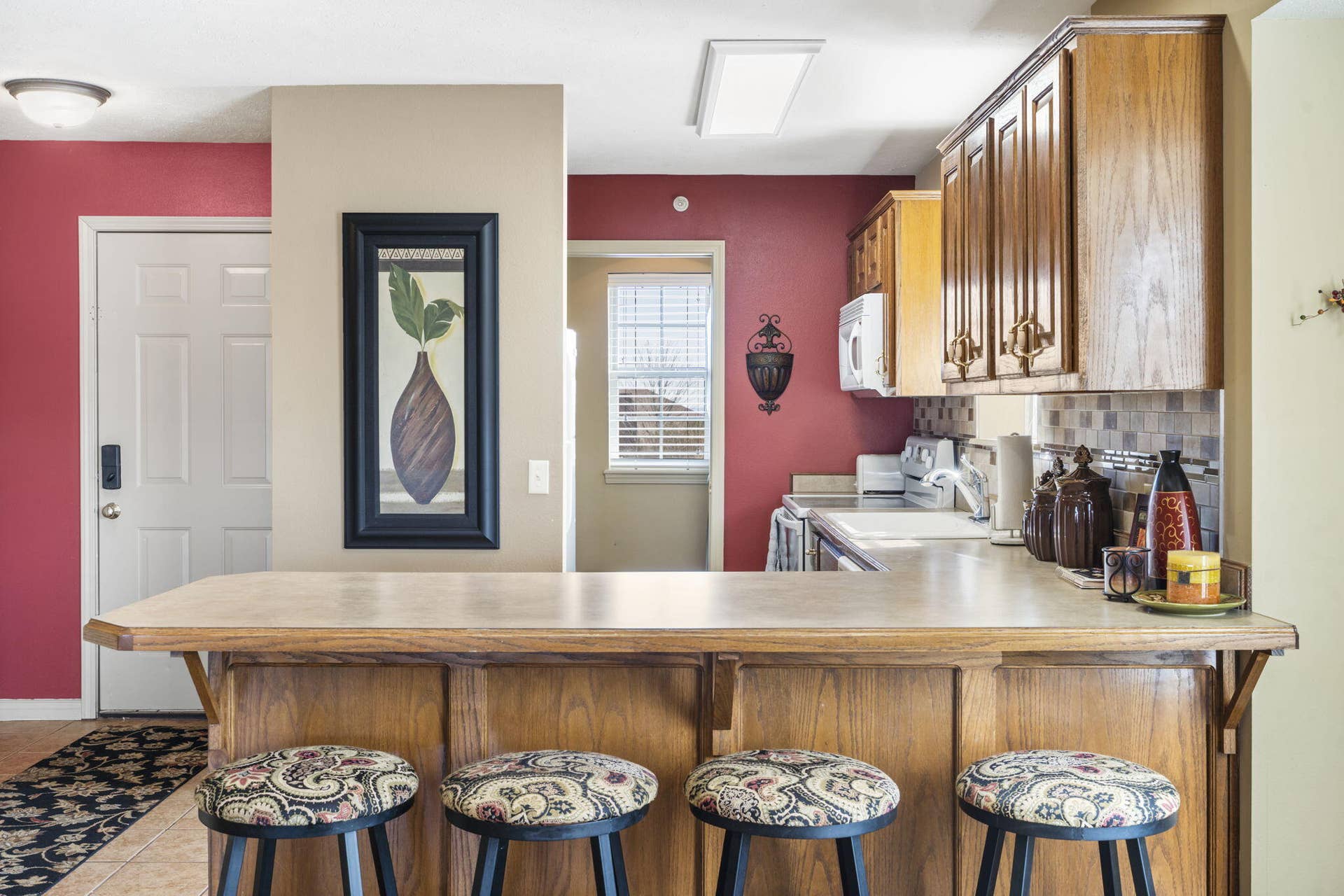 Casual Kitchen Bar Dining