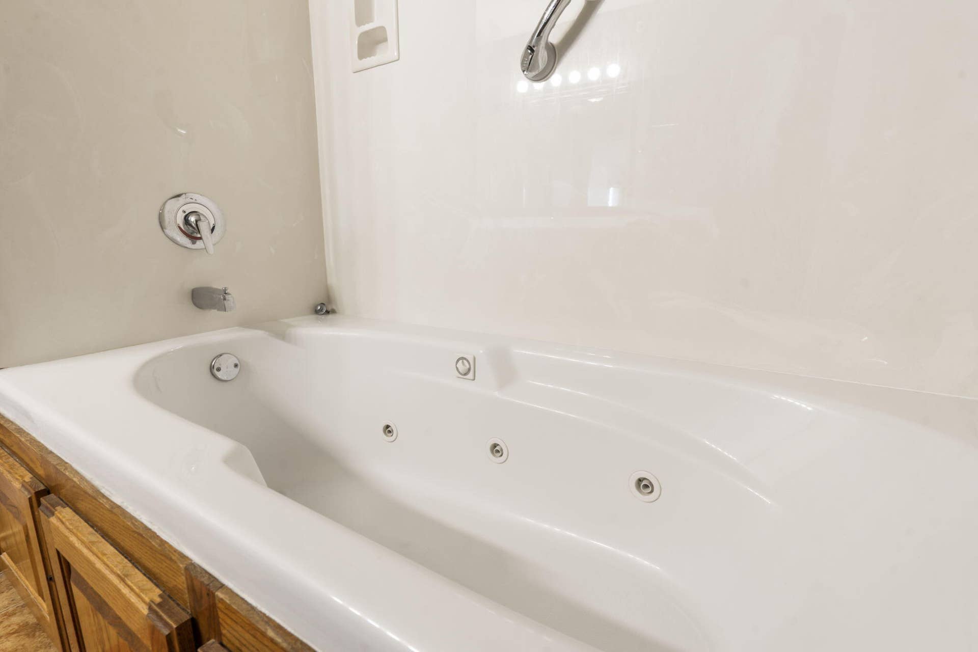 Jetted Tub and Shower Combo